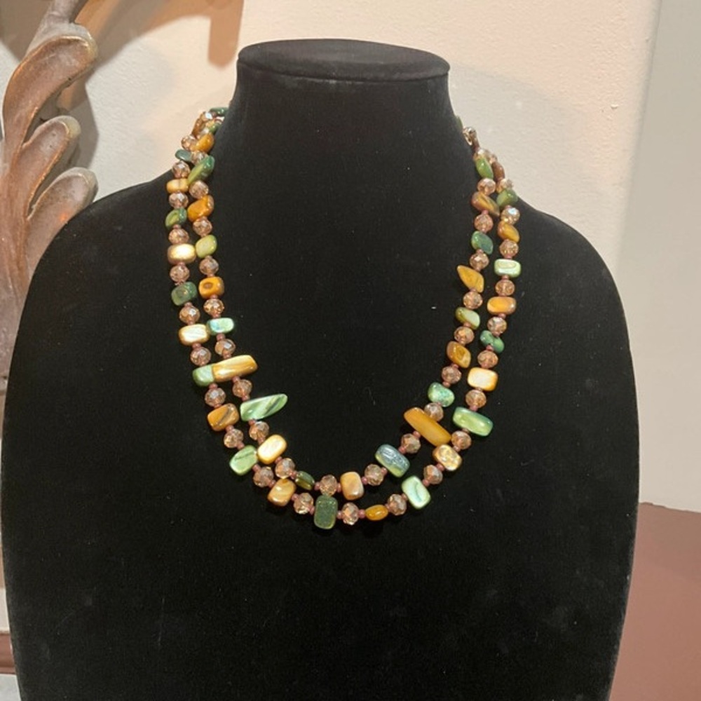 Chic Beaded Necklace in Green and Brown